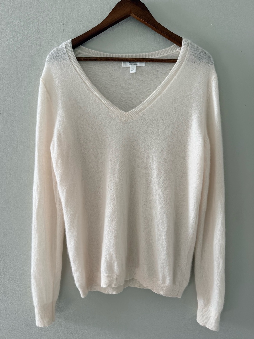 Nordstrom 100% Cashmere Ivory V-Neck Sweater Size XL